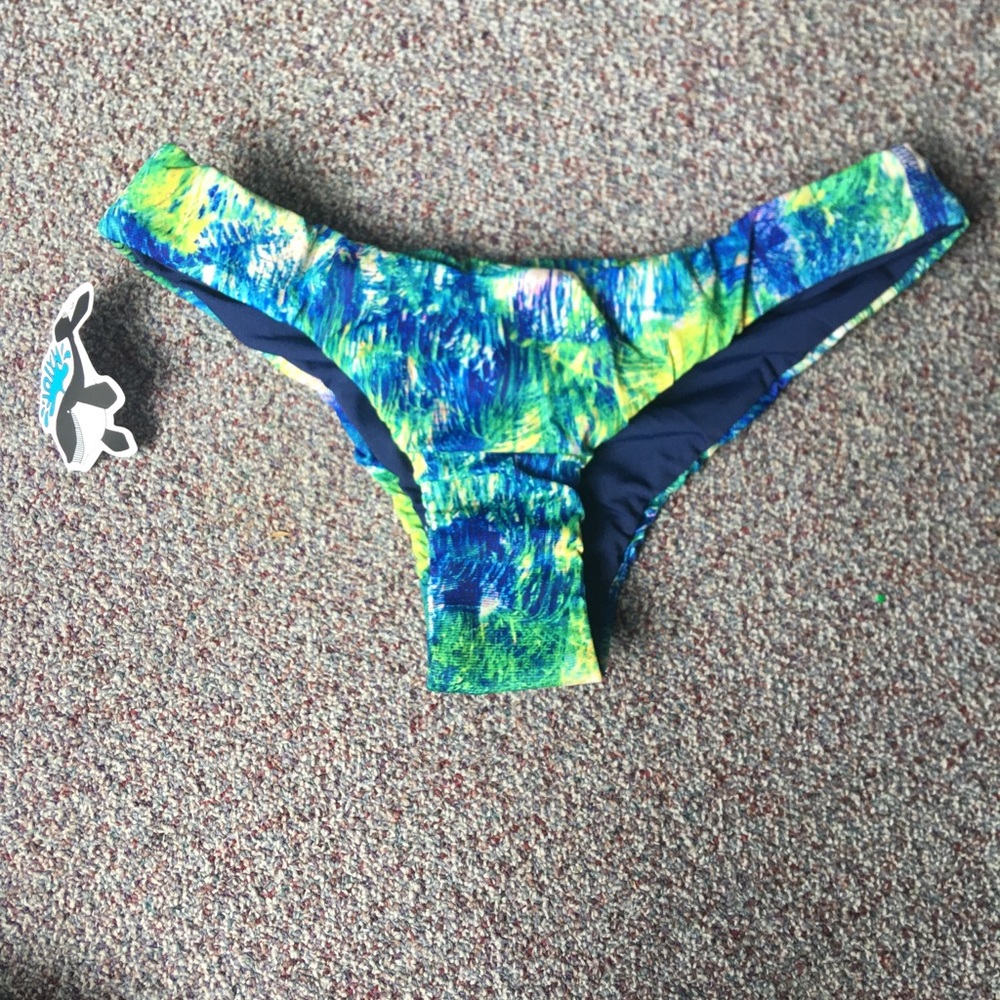 Jolyn Weston bottoms